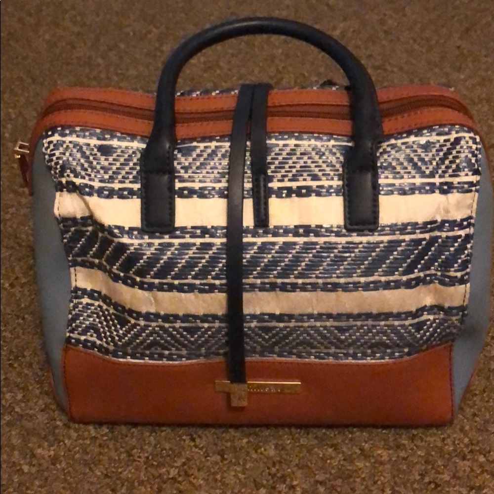 Brand new purse with zip